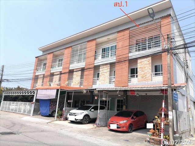 ขายอาคารพาณิชย์ 3 ชั้นซ.วัดบางเป้ง ถ.สุขุมวิท (ทล.3) ต.เสม็ด อ.เมืองชลบุรี จชลบุรี