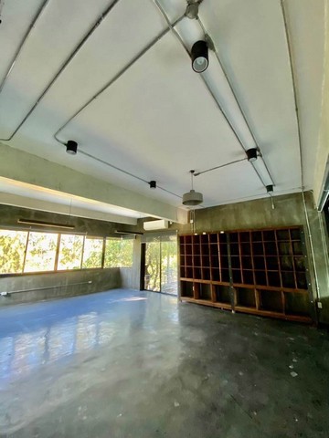 ขายบ้านเดี่ยวหลังใหญ่ อู่เรือบ้านสวนเนื้อที่ 240ตรว หมู่บ้านตะวันธรรม คลองหลวง ปทุมธานี