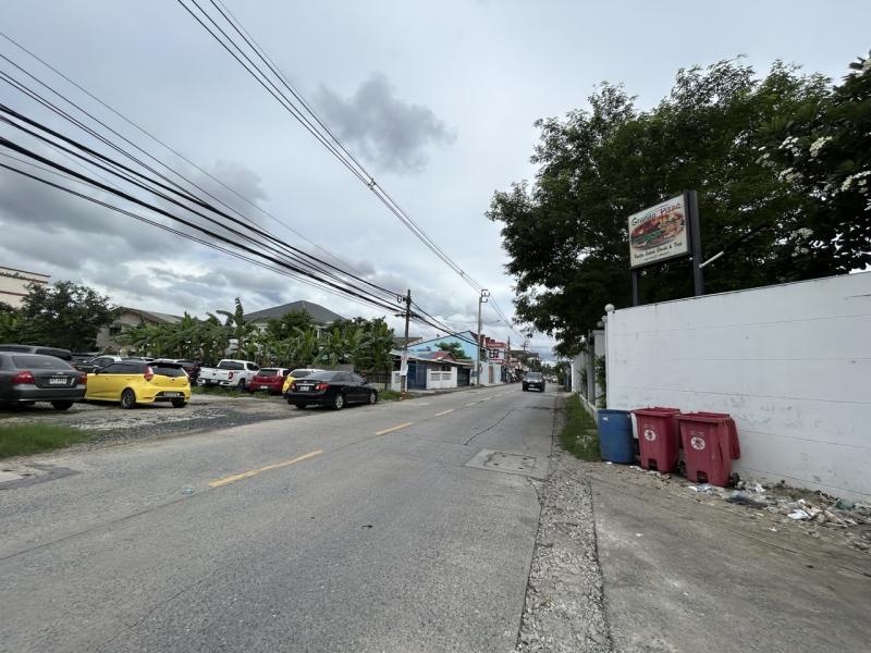 ขายด่วน : ที่ดินแปลงสวย ติดถนน ทำเลดี ขายเท่าราคาประเมิน เหมาะอยู่อาศัย และลงทุน