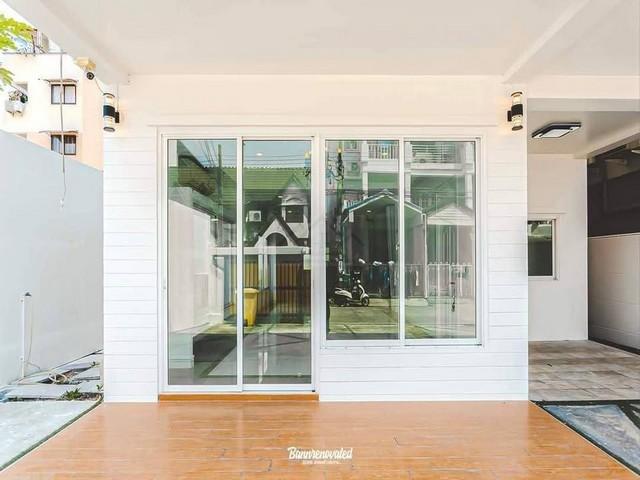 HS 1768  ขายโฮมออฟฟิศ 4 ชั้น 627 ตรม. ย่านลาดพร้าว 110 แยก 4 รีโนเวทใหม่ โปร่งโล่ง ใกล้รถไฟฟ้าสายสีเหลือง