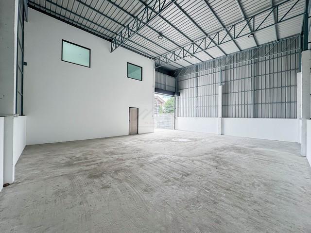 BR 1444 ให้เช่าโกดังพร้อมออฟฟิศสร้างใหม่ 300 ตรม. จดทะเบียนได้ ถนนพัฒนาชนบท 3 ใกล้กรุงเทพกรีฑา