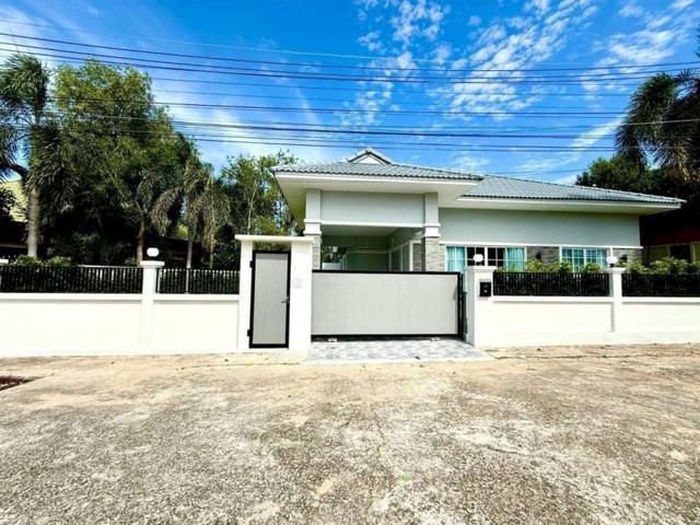 ขายบ้านสวยพัทยา โครงการพรเทพ การ์เด้นวิลล์ บางละมุง ชลบุรี FP-H0842 