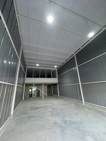 ให้เช่าโกดัง พร้อมออฟฟิศ พระราม 9 ซอย 59 ศรีนครินทร์ ขนาด113 ตรม. ใกล้โรงพยาบาล สมิติเวช