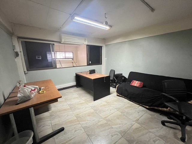 ขาย อาคารพาณิชย์ ซอยจรัญสนิทวงศ์ 3 พื้นที่ 168 ตรม 14 ตรว ทำเลดีใกล้ MRT สถานีท่าพระ