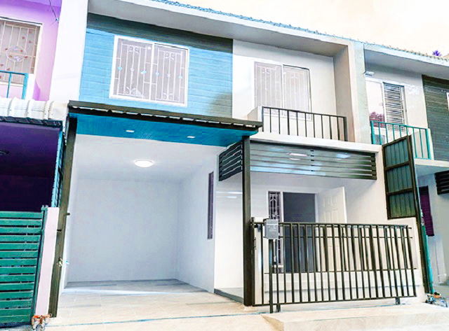  ถ.ติวานนท์  ไทวัสดุศรีสมาน 1.6กม.สะพานนนทบุรี ให้เช่าทาวน์โฮม 2 ชั้น คอสโม บาซาร์ 3.9 กม. อารียา 3นอน 2น้ำ 24ตร.วา. 192ตร.ม.พร้อมเฟอร์ 