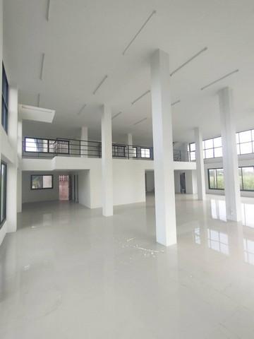 ขายโฮมออฟฟิศ 3.5 ชั้น พื้นที่ 670 ตร.ม. ติดถนนย่านสุวินทวงศ์ หนองจอก มีนบุรี ใกล้สนามบินสุวรรณภูมิ ลาดกระบัง