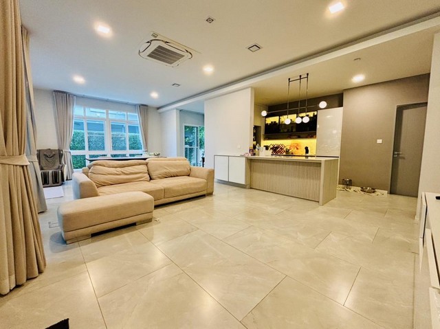 P842 ขายบ้านเดี่ยว 2 ชั้น มัณฑนา 2 มอเตอร์เวย์-กรุงเทพกรีฑาตัดใหม่ Mantana 2 Motorway New Krungthepkreetha