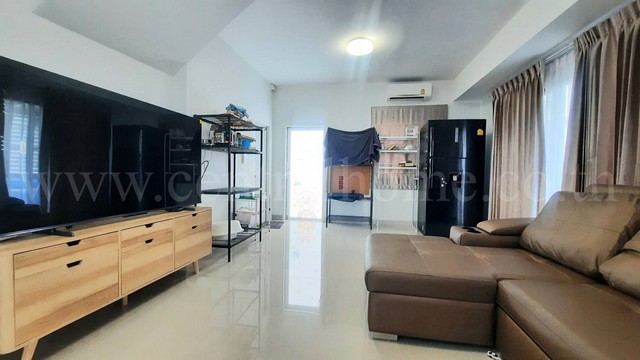 ทาวน์โฮม พลีโน่ เวสต์เกต บ้านกล้วย - ไทรน้อย หลังมุม