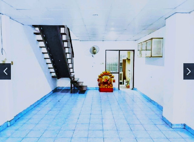 นวลจันทร์ 11-15 MRT คู้บอน 3.8 กม. ตลาดปัฐวิกรณ์ 600ม. ให้เช่าทาวเฮ้าส์ 2 ชั้น 29 ตร.วา.239 ตร.ม.  2 นอน 2 Max Valu นวมินทร์ 2.1 กม.