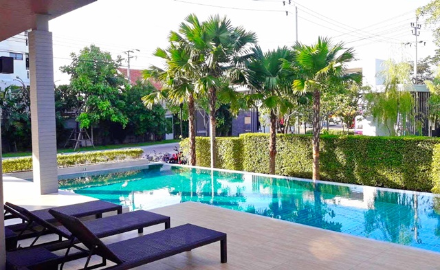 ตลาดเจโม  ตลาดนัมเบอร์วัน ราม2 ทุ่งเศรษฐี  ทาวน์เฮ้าส์หลังมุม 3 นอน 2 น้ำ 2 ชั้น รร.นานาชาติแพน-เอเชีย 2.7 กม.พร้อมเฟอร์ 30 ตร.วา.240 ตร.ม.ก