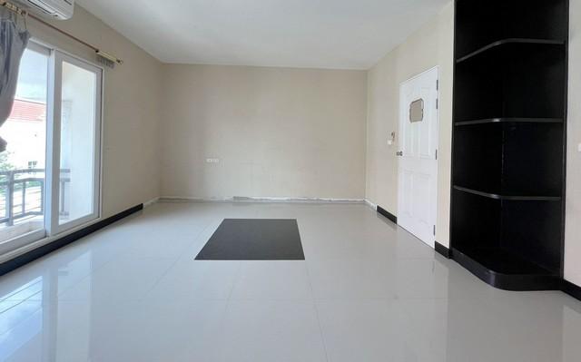 ให้เช่าทาวน์โฮม 3 ชั้น 22 ตรว. หมู่บ้านคาซ่าซิตี้ 1 เขตลาดพร้าว ใกล้ รร.สตรีวิทยา 2