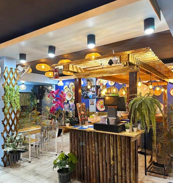 BTS ปากน้ำ 1กม แม็คโคร โลตัส มอลล์ สมุทรปราการ 300ม. ร้านอาหาร อาคาร 2 คูหา 3.5 ชั้น รวมชั้นลอย  วิวแม่น้ำเจ้าพระยา 