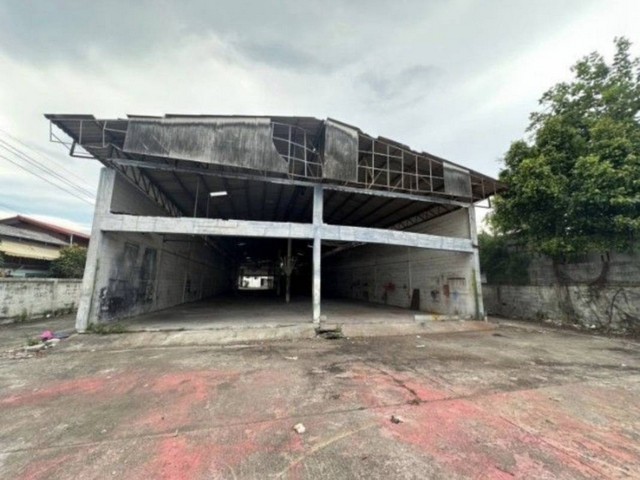 โกดังให้เช่า ใกล้สุวินทวงศ์ พื้นที่ 3 ไร่  ติดถนนใหญ่ เหมาะค้าขาย