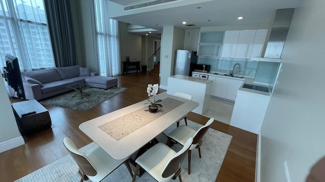 Bright Sukhumvit 24 spacious quiet 25th and 26th floor BTS Phrom Phong