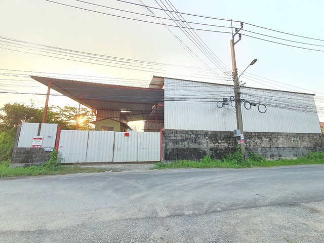 ขายที่ดินพร้อมโกดัง 101 ตร.ว. ซอยเทียนทะเล 20  แสมดำ 084 9924497