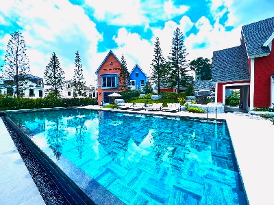 มบ.อินดี้ ให้เช่าทาวน์โฮมหรู 2 ชั้น 2 นอน บางนา-รามคำแหง 2  MRT ศรีเอี่ยม 4.2 กม. 3 น้ำ 22ตร.วา.172ตร.ม..จัดเต็มเฟอร์ 