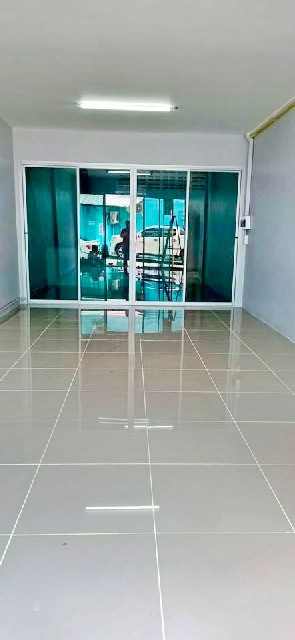 ให้เช่าอาคาร3 ชั้น BTS สะพานควาย 1.1 กม.รัชดา สุทธิสาร 2 นอน 2 น้ำ 20 ตร.วา.240 ตร.ม. ตลาดนัดจตุจักร 1.5 กม  ถ.วิภาวดีรังสิต