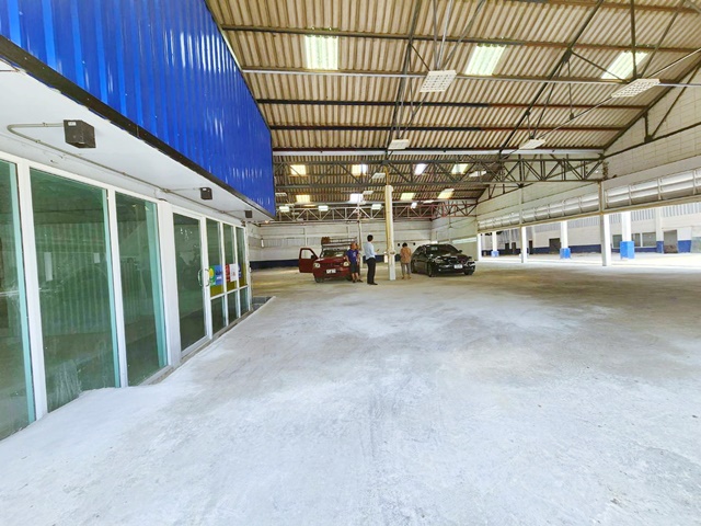 ถูกที่สุดในโลก ตลาดชัชวาล คลอง 7 3.5 กม.ใจกลางเมือง โกดัง 2ชั้น 1,206 ตร.ม. สวนหลวงร.9  306ตร.วา. ซีคอนสแควร์ ศรีนครินทร์ 1.5 กม.