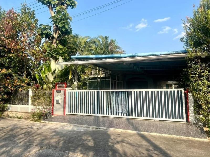 โซนสันทราย ขายเพียง 4.99 ล้าน 138 ตรว. #หนองจ๊อม บ้านเดี่ยวชั้นเดียว พร้อมที่ดิน #เฟอร์นิเจอร์บิ้วอิน บรรยากาศร่มรื่น ใกล้เมือง น้ำไม่ท่วม