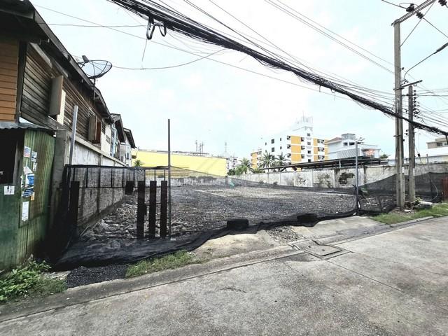 ให้เช่าที่ดินถมแล้ว 200 ตรว. ถ.ศรีนครินทร์ 42 ซ.สุภาพงษ์ ใจกลางชุมชน ใกล้ซีคอนสแควร์