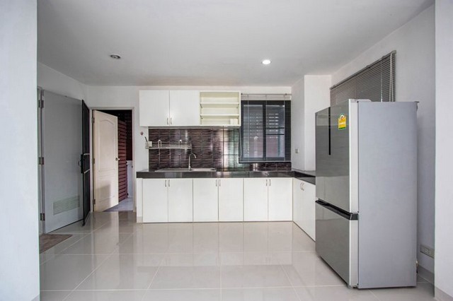 ทาวน์โฮม 2 ชั้น หลังมุม โครงการ เดอะปาล์มการ์เด้น สันผักหวาน หางดง