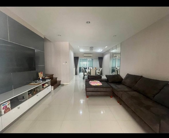 ให้เช่าทาวโฮม3 ชั้นซอยประเสริฐมนูกิจ29 (ซอยมัยลาภ)  ใกล้นวมินทร์ซิตี้ อเวนิว หมู่บ้านภณาสิริเรสซิเด็นท์ เรียบถนนเกษตร-นวมินทร์ 