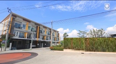  รพ.จุฬารัตน์ 8 400ม. APLลาดกระบัง 4.3กม ทาวน์โฮม 3ชั้น 24ตร.วา. 284ตร.ม. จัดเต็มเฟอร์ 4นอน สนามบินสุวรรณภูมิ1กม พระจอมเกล้าลาดกระบัง