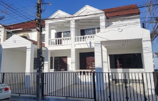 เฉลิมพระเกียรติ ร9  MRT ศรีอุดม 900ม.ให้เช่าทาวน์เฮาส์ 2 ชั้น 26 ตร.วา.210 ตร.ม.2-3นอน นานาชาติเวลล์ส บางนา 1.3 กม. พาราไดซ์ พาร์ค 1.4 กม