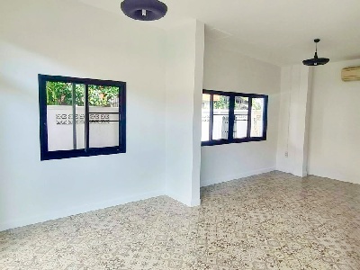 ให้เช่าบ้านเดี่ยวหลังใหญ่ 2ชั้น 2หลัง 6นอน  BTS แยก คปอ. 1.5กม. ติดถนนหลัก 102ตร.วา.302 ตร.ม.ม.รังสิต 5.2 กม.