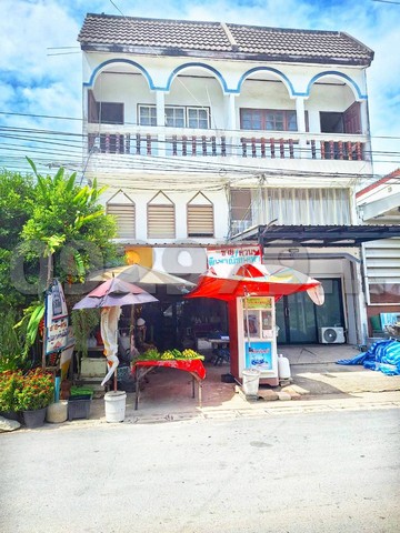 ขายทาวน์เฮ้าส์ 2.5 ชั้น 15 ตรว.  ม.เรือนยูงทอง 2 หลังติดกัน ใกล้อ่าวดงตาล #สัตหีบ