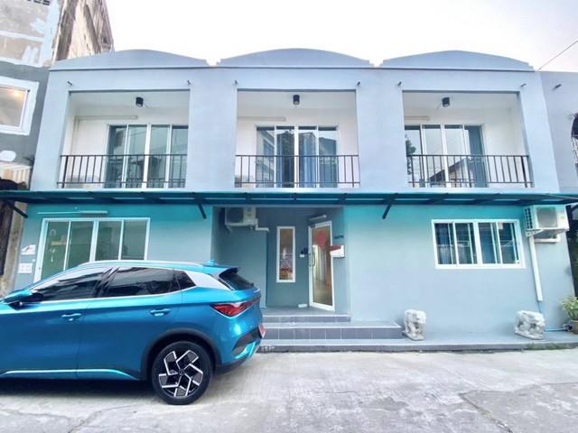 ให้เช่าอาคารพาณิชย์ 2 ชั้น 3 คูหา 50 ตรว. ย่านสุขุมวิท อุดมสุข ใกล้ศรีนครินทร์