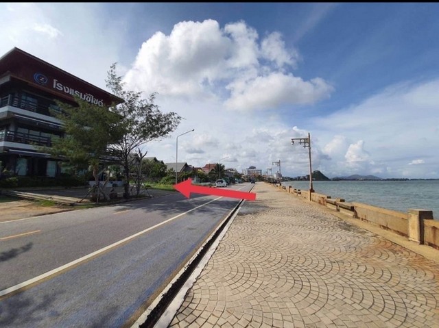 ขายด่วน ที่ดินสวยติดทะเล ทำเลดีในอำเภอเมืองประจวบคีรีขันธ์ จังหวัดประจวบคีรีขันธ์