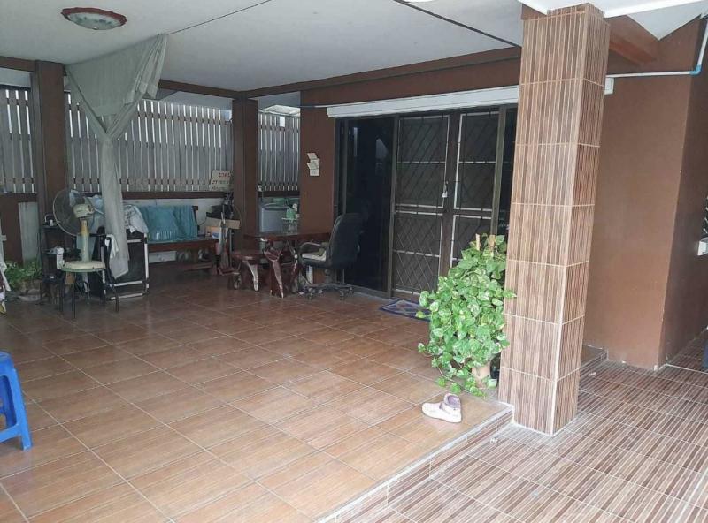 ขายบ้านแฝดทำเลดี  หมู่บ้านนภาวัลย์ (กม25) สายไหม กรุงเทพ