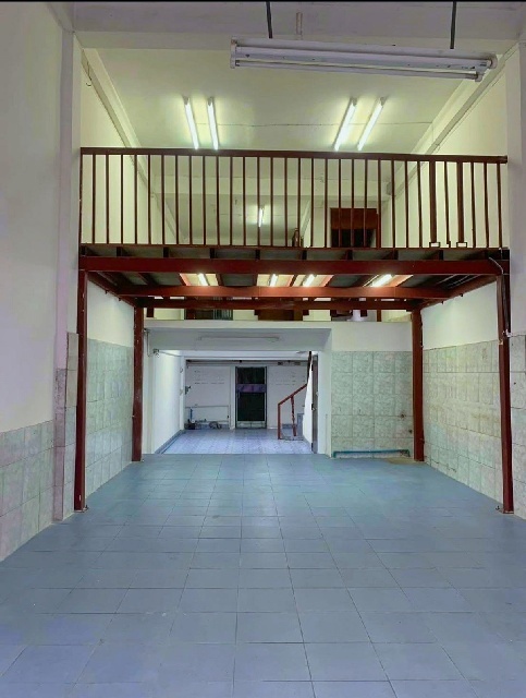 BTS สะพานใหม่400 ม.ตลาดยิ่งเจริญ 600ม.ให้เช่าอาคารพาณิชย์ 2.5 ชั้น 3 นอน 1 น้ำ 169ตร.ม. 19ตร.วา.ทำเลดี ติดถนน รพ.ภูมิพลอดุลยเดช 1.7 กม.