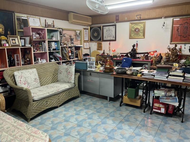 ขายอาคารพาณิชย์ทำเลศักยภาพสูง ติด ปั๊มPTT (ปตท.)เขมราฐ อ.เขมราฐ จ.อุบลราชธานี