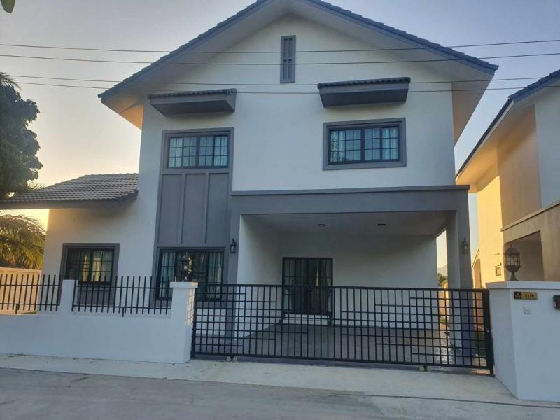 ราคาเริ่มต้น 4.99 ล้าน 80 ตรว. 4 นอน 4 น้ำ #โซนสันผีเสื้อ บ้าน 2 ชั้น สไตล์ #English Modern Luxury สัมผัสความหรูหราสุดสบาย