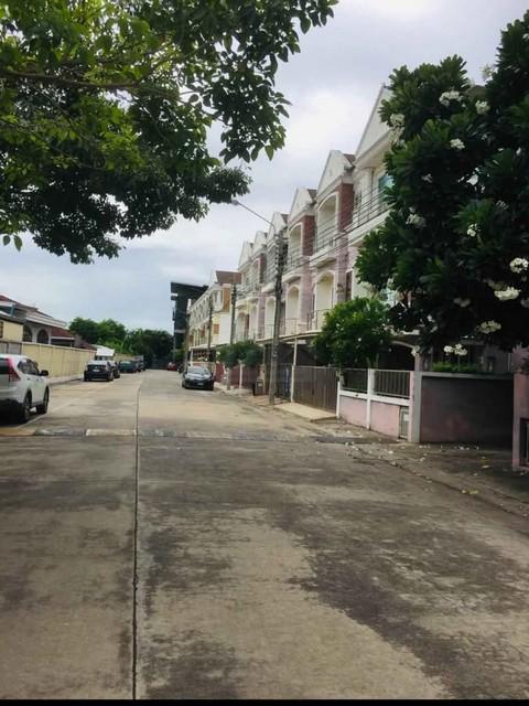 P868 ขายทาวน์โฮม หมู่บ้าน ซื่อตรง แกรนด์โฮม Suetrong Grand Home Village แปลงมุม พหลโยธิน 34 (เสนานิคม 1) ใกล้เมเจอร์ รัชโยธิน