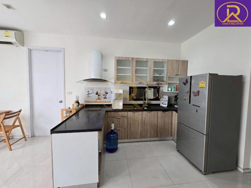 บ้านว่างให้เช่า บ้านแฝดหลังใหญ่ หมู่บ้าน The Shadi บายพาส-ชลบุรี เฟอร์ครบ พร้อมอยู่ ต.บ้านสวน อ.เมืองชลบุรี จ.ชลบุรี