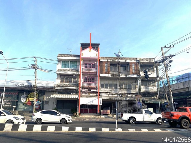 ขายอาคารพาณิชย์ 3 ชั้น ถ.สุขุมวิท ต.บ้านสวน อ.เมืองชลบุรี ชลบุรี