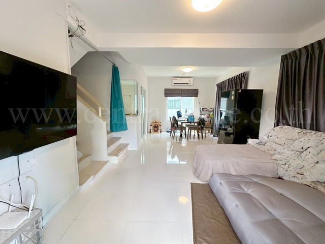 บ้านแฝด วิลลาจจิโอ ปิ่นเกล้า - ศาลายา ถนนสำเร็จพัฒนา