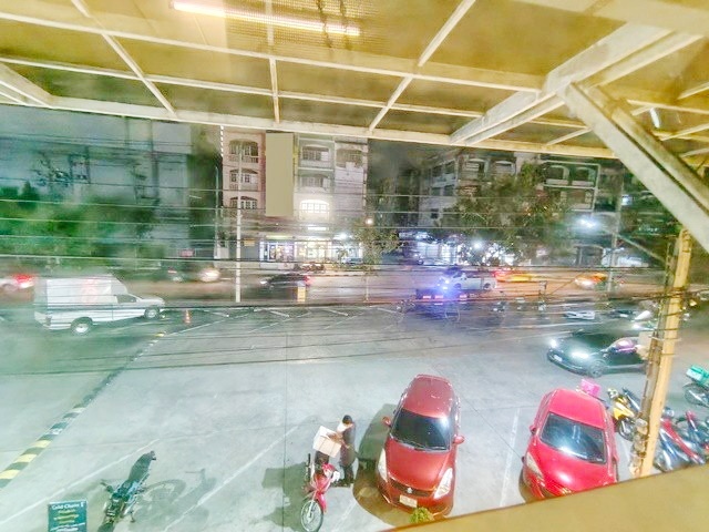 รามคำแหงปลาย MRTราษฎร์พัฒนา 900ม. ให้เช่า​ อาคาร​พาณิชย์​ ใหญ่มาก 4 ชั้น  29ตรว. รถ 6ล้อ เข้าออกได้ 350ตรม. 4นอน 4น้ำ มิสทีน แอร์ 3 ตัว