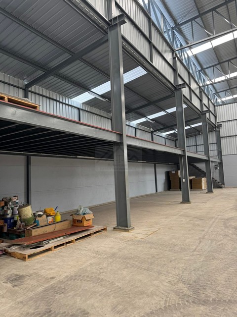 ให้เช่าโกดัง 816 ตรม. ติดถนนใหญ่ กรุงเทพกรีฑาตัดใหม่ ทับช้าง ใกล้สนามบิน เหมาะเป็นศูนย์กระจายสินค้า คลังสินค้า