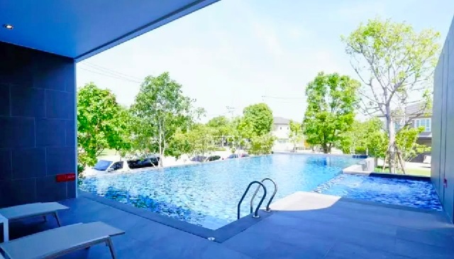 จัดเต็มเฟอร์ 3 นอน แยกสิริโสธร ให้เช่าบ้านเดี่ยว 2 ชั้น 162 ตร.ม.42 ตร.วา.ติดถนนใหญ่  3 น้ำ เซ็นทรัล ฉะเชิงเทรา 2.1 กม