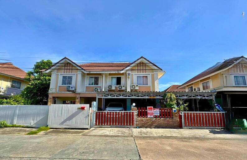 ขายบ้านแฝด หมู่บ้านพฤกษา28/1 นิคมบางปู-แพรกษา สมุทรปราการ พร้อมเข้าอยู่