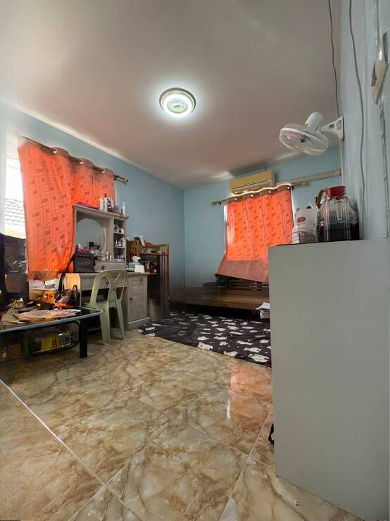 ขายบ้านแฝด หมู่บ้านพฤกษา28/1 นิคมบางปู-แพรกษา สมุทรปราการ พร้อมเข้าอยู่