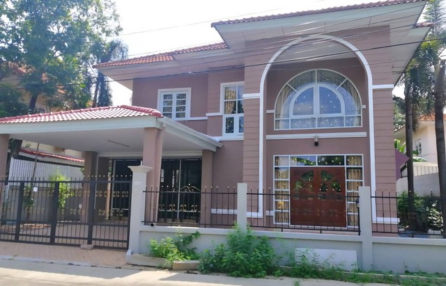 ให้เช่า บ้านเดี่ยว2ชั้น • 60ตรว.อยู่ถนน วัชรพล ใกล้รร.รัตนโกสินทร์ คลองถนน สายไหม