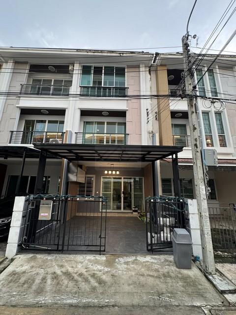 ให้เช่าทาวน์โฮม 3 ชั้น 20 ตรว. บ้านกลางเมืองสาทร-ตากสิน 2 ใกล้ BTS วุฒากาศ