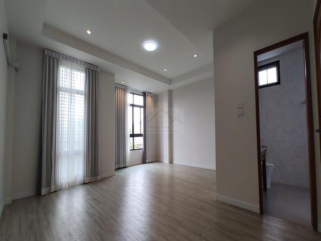 ขายทาวน์โฮม 3.5 ชั้น 44 ตรว. หลังมุม ย่านลาดพร้าว 25 ใกล้ MRT ลาดพร้าว