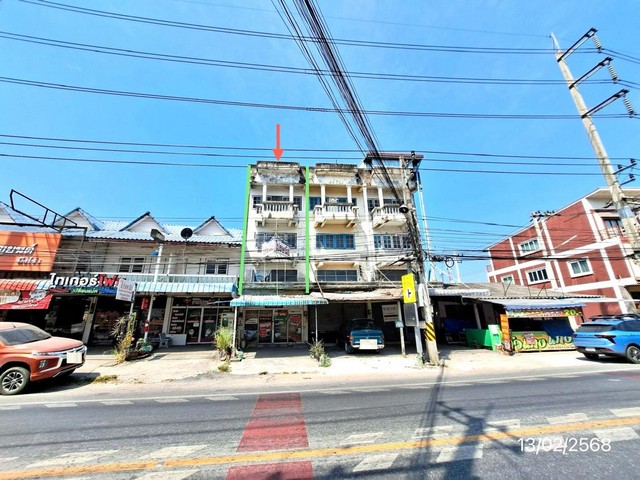 ขายอาคารพาณิชย์ 3 ชั้น ถ.อ่าวอุดม - ปากร่วม ต.บึง อ.ศรีราชา ชลบุรี