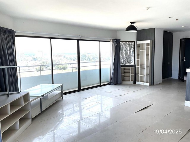 ขายคอนโดโครงการ ที.ดับบลิว.วงศ์อมาตย์ บีช รีสอร์ท ซ.นาเกลือ 16 ถ.พัทยา-นาเกลือ ต.นาเกลือ อ.บางละมุง จ.ชลบุรี